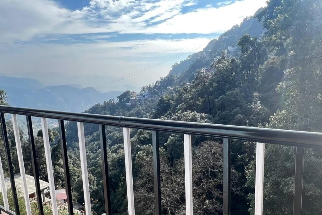 Homestay 100 Stairs *