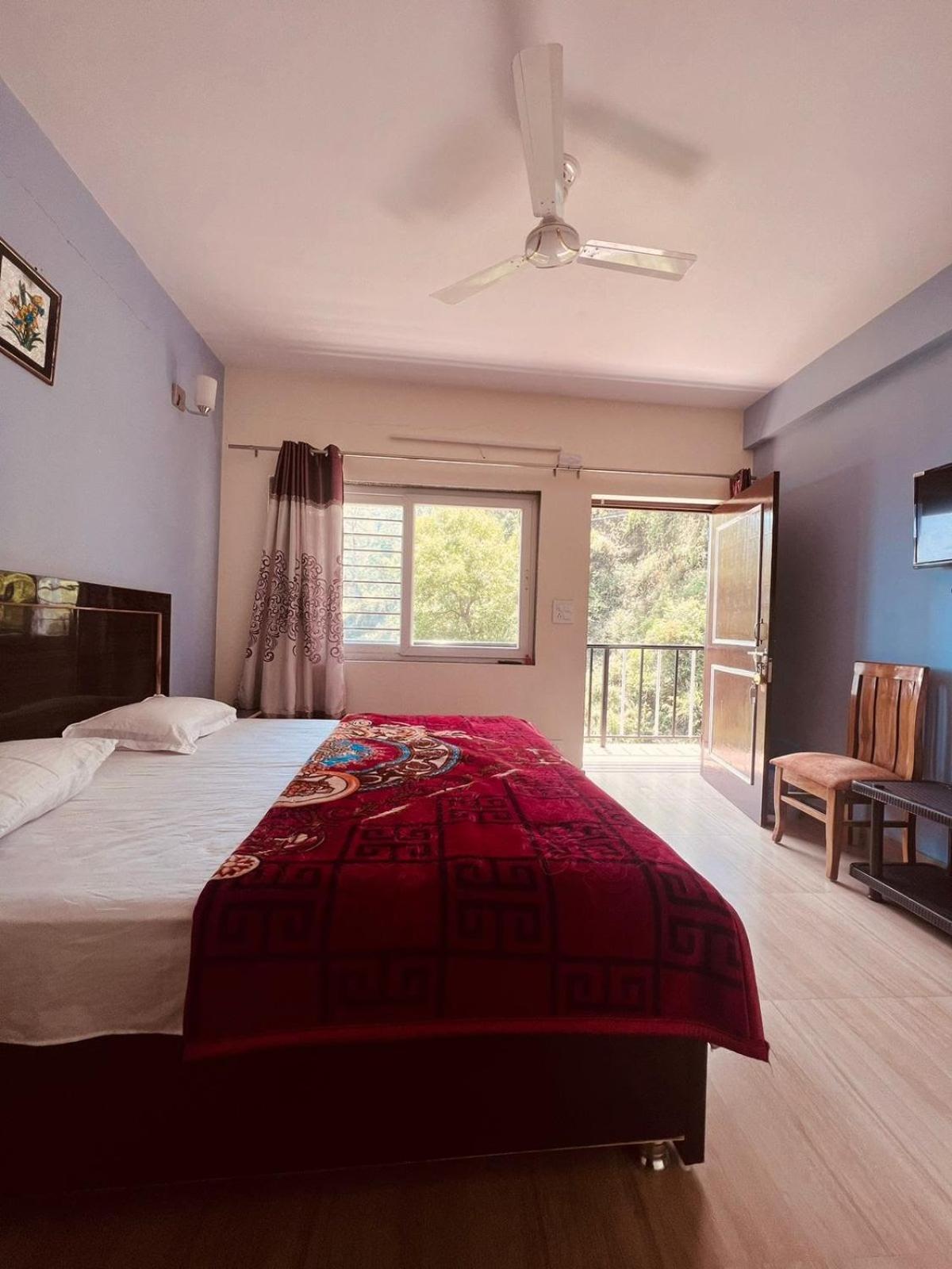 Homestay 100 Stairs *