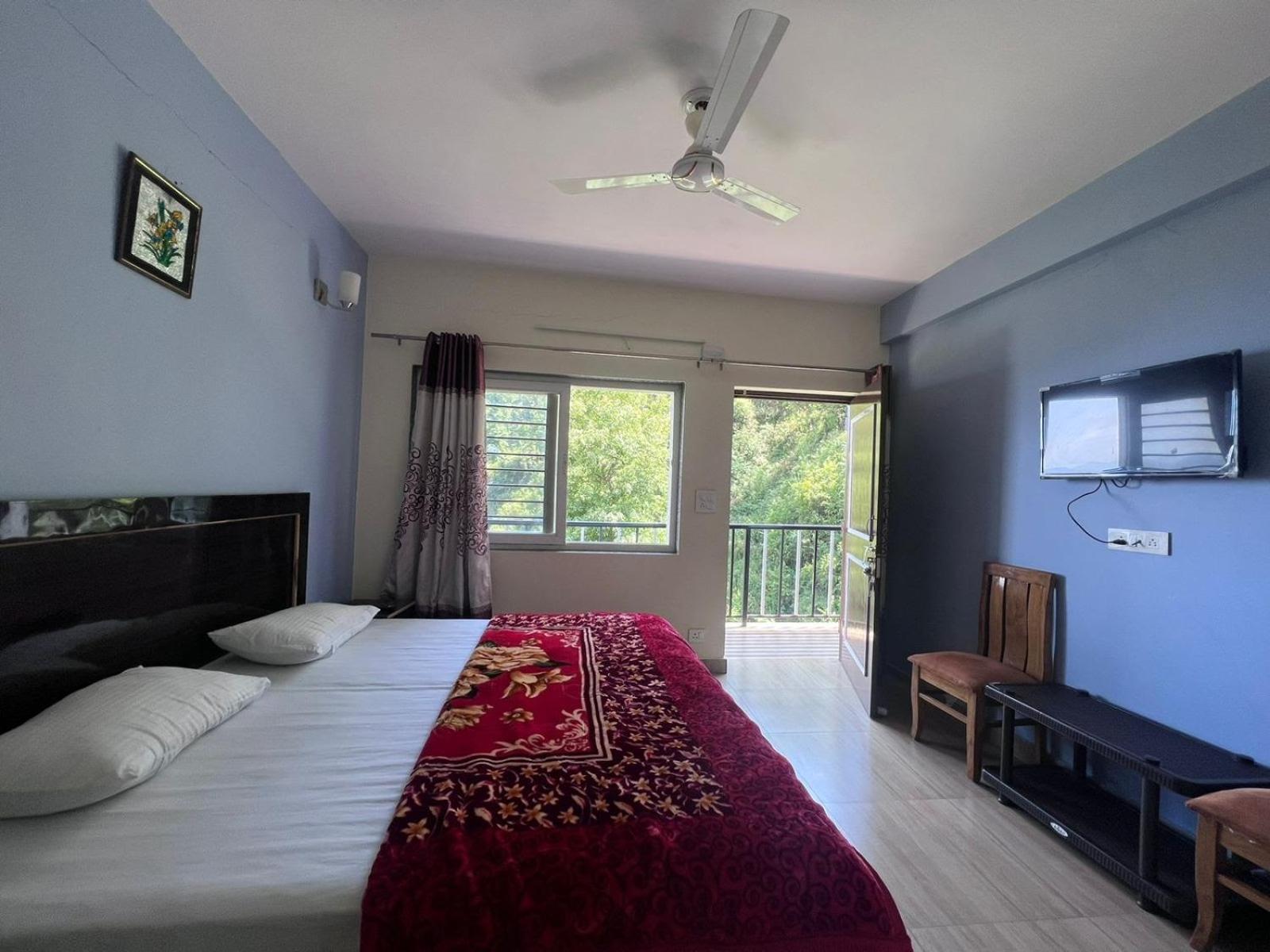 Homestay 100 Stairs *